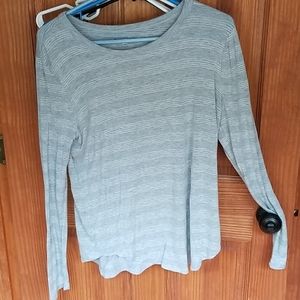 EUC Juniors MUDD long sleeve size Medium